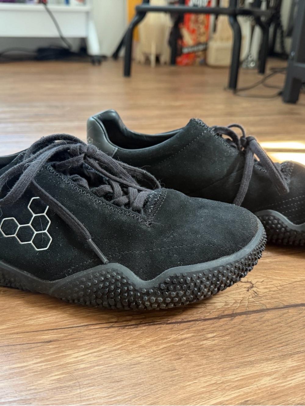 Vivo barefoot- Motus studio sneaker leather. - Picture 5 of 12